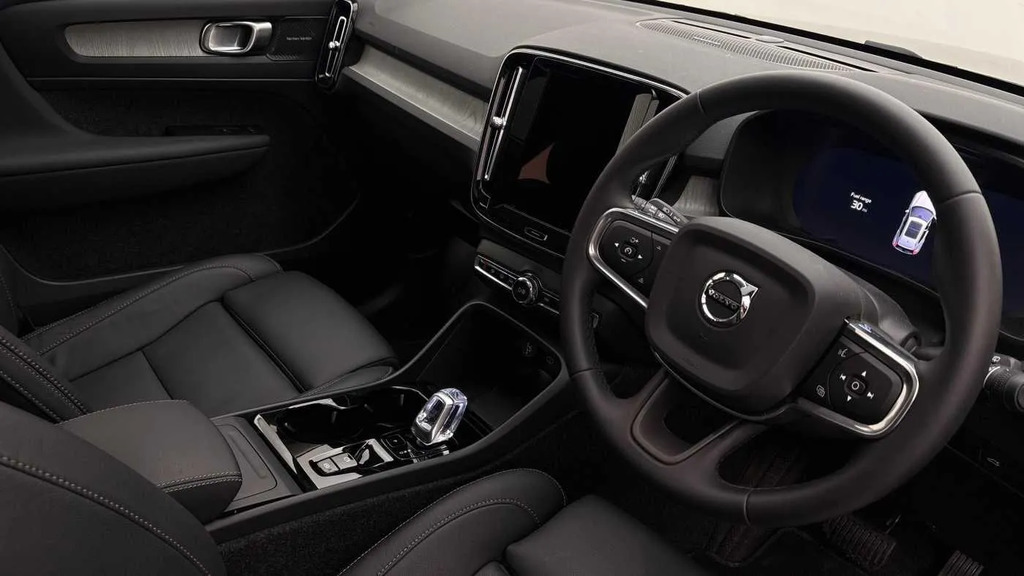 Volvo XC40 2.0 B3p Plus Dark  #9