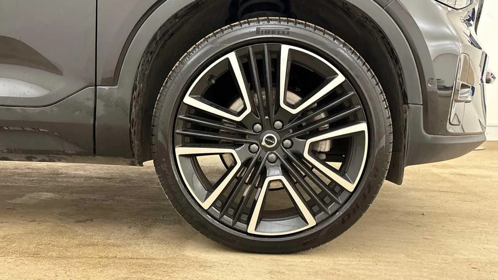 Volvo XC40 2.0 B3p Plus Dark  #15