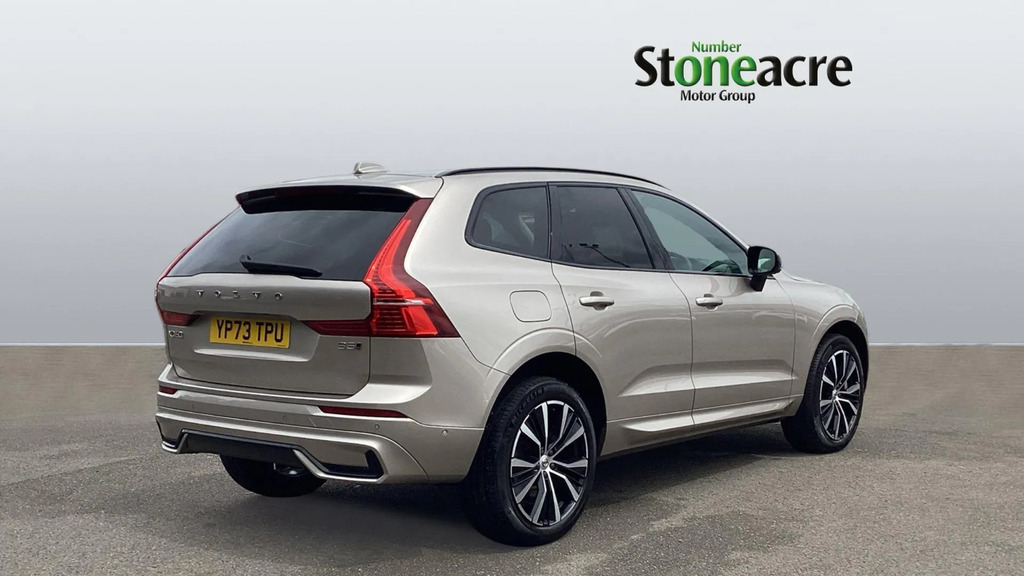Volvo XC60 Ultimate Dark B5 250 Hp  #2