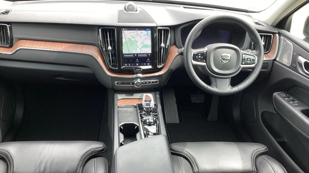 Volvo XC60 Ultimate Dark B5 250 Hp  #5
