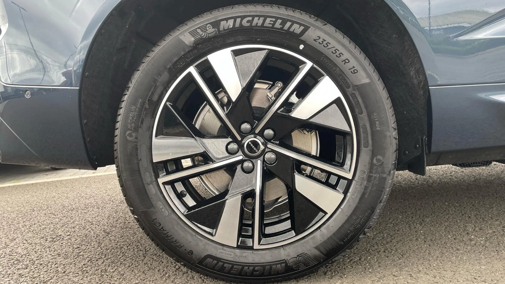 Volvo XC60 Xc60 2.0 B5p Plus Dark Awd Geartronic Black #9