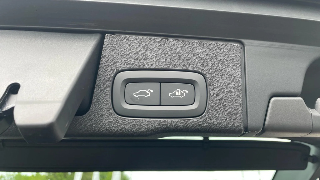 Volvo XC60 Xc60 2.0 B5p Plus Dark Awd Geartronic Black #14