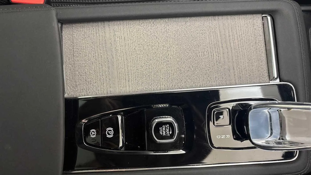 Volvo XC90 2.0 B5p Plus Dark Awd Geartronic Blue #30