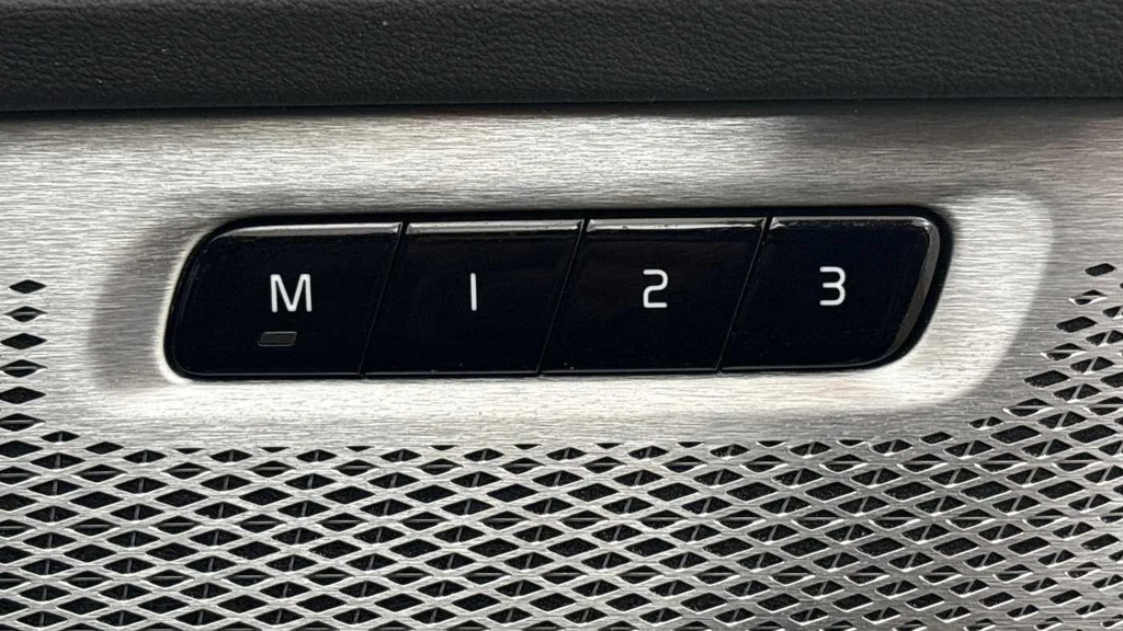 Volvo XC90 2.0 B5p Plus Dark Awd Geartronic Blue #24