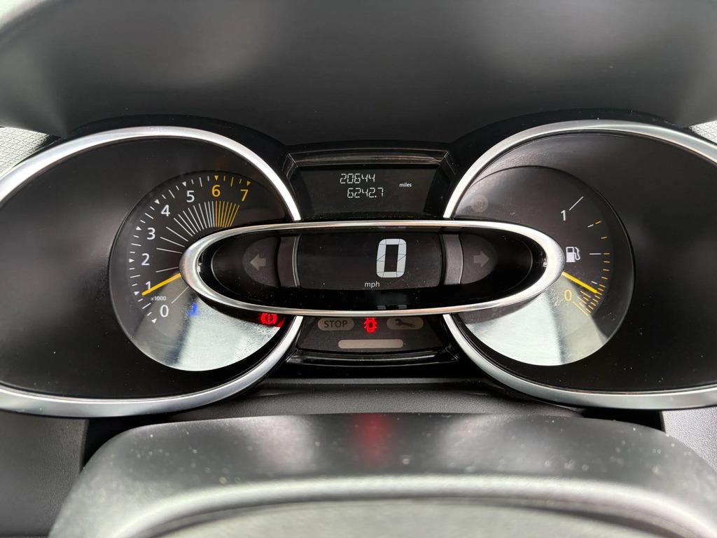 Renault Clio Brown #26