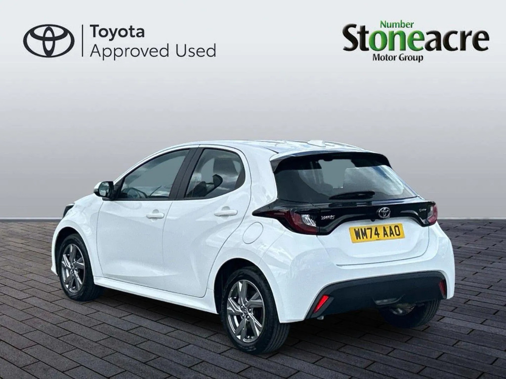 Toyota Yaris 1.5 Hybrid Icon Cvt #5