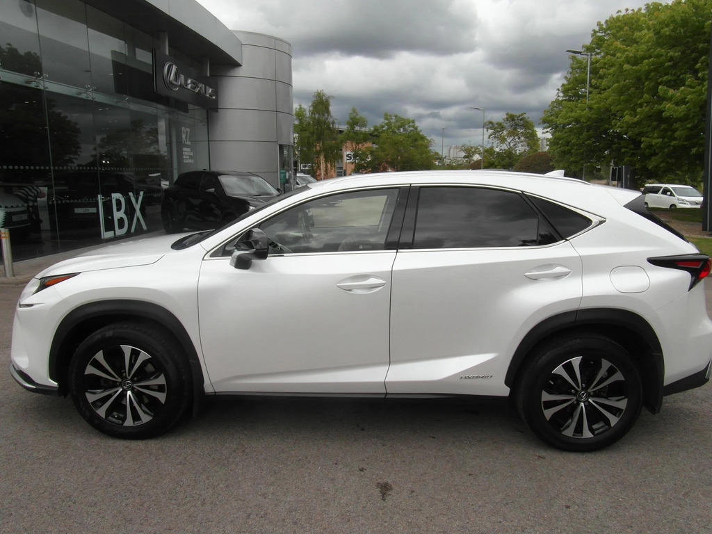 Lexus NX 300H 2.5 Takumi Cvt Pan Roof #25