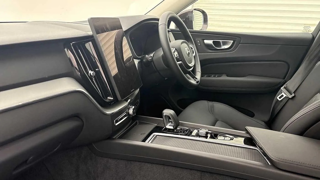 Volvo XC60 2.0 B5 Mhev Core Awd Euro 6 Ss  #6