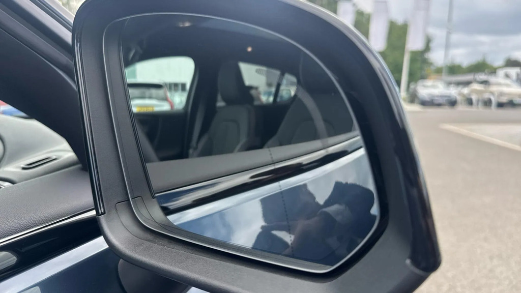 Volvo EC40 Black Edition Plus, Twin Motor Performance, Electr Black #29