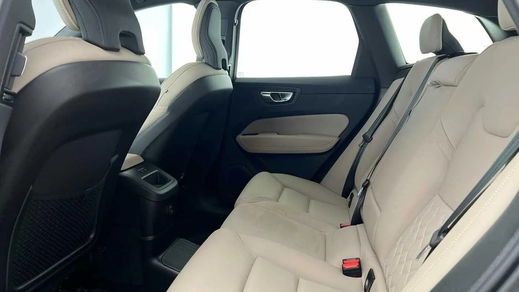 Volvo XC60 Black Edition Plus, T6 Awd Plug-in Hybrid, Electri Black #7
