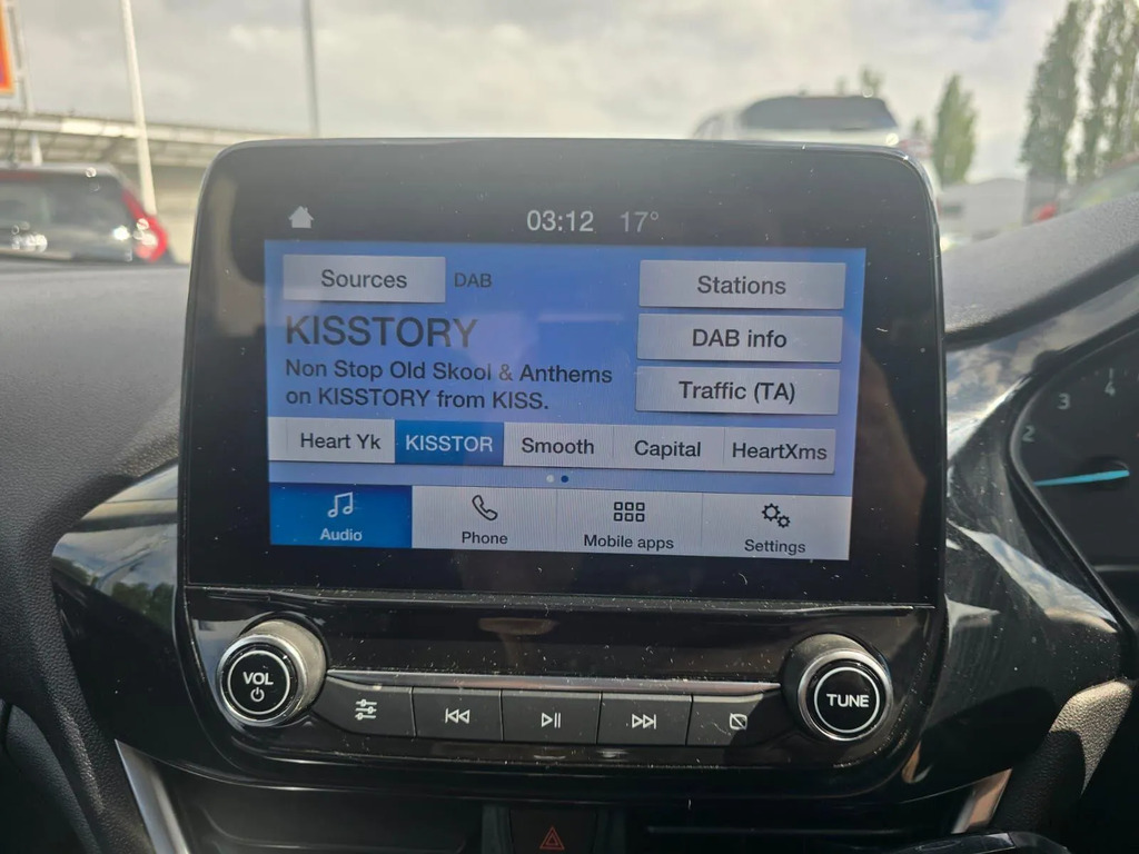 Ford Fiesta Titanium X White #18