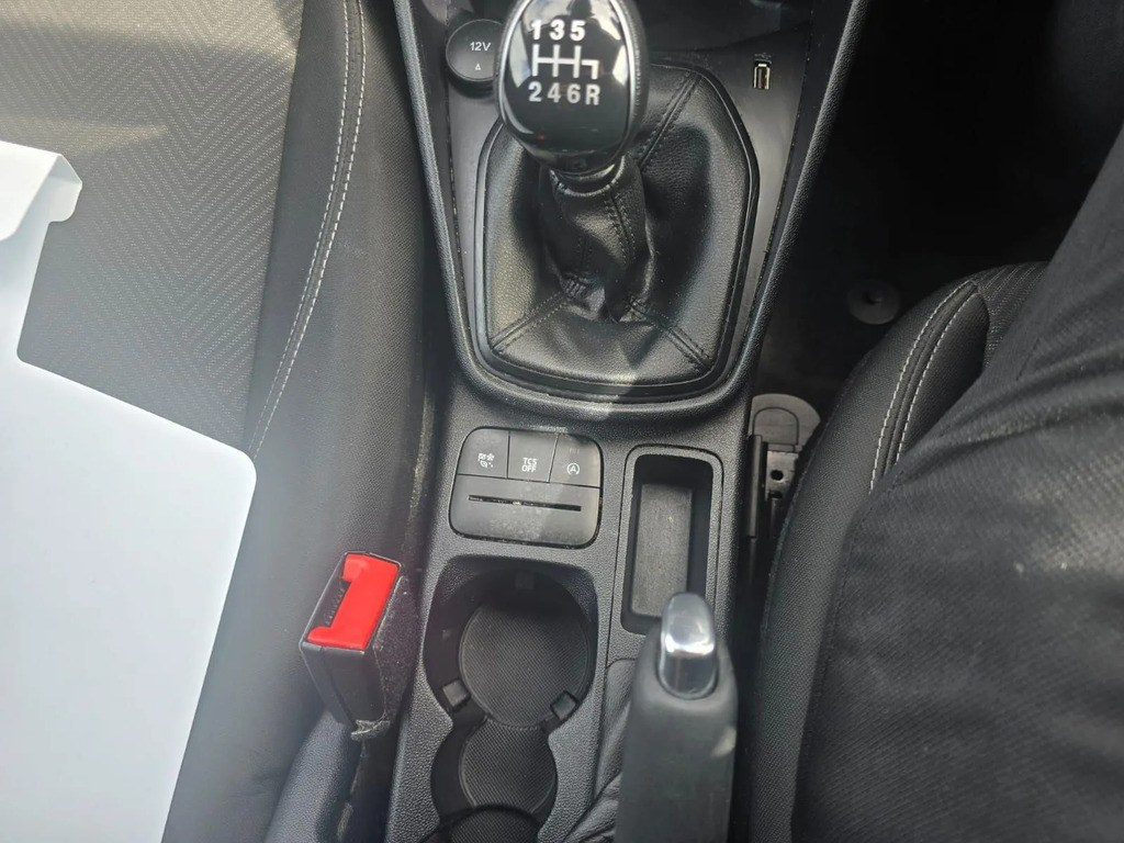 Ford Fiesta Titanium X White #23