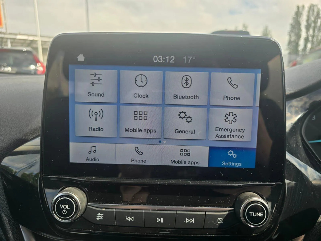 Ford Fiesta Titanium X White #20