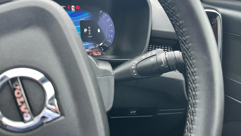 Volvo XC40 2.0 B4p Plus Dark Grey #23