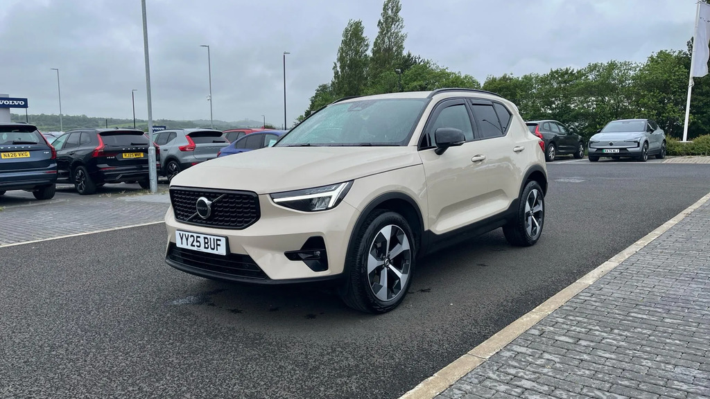 Volvo XC40 2.0 B4p Plus Dark Grey #16