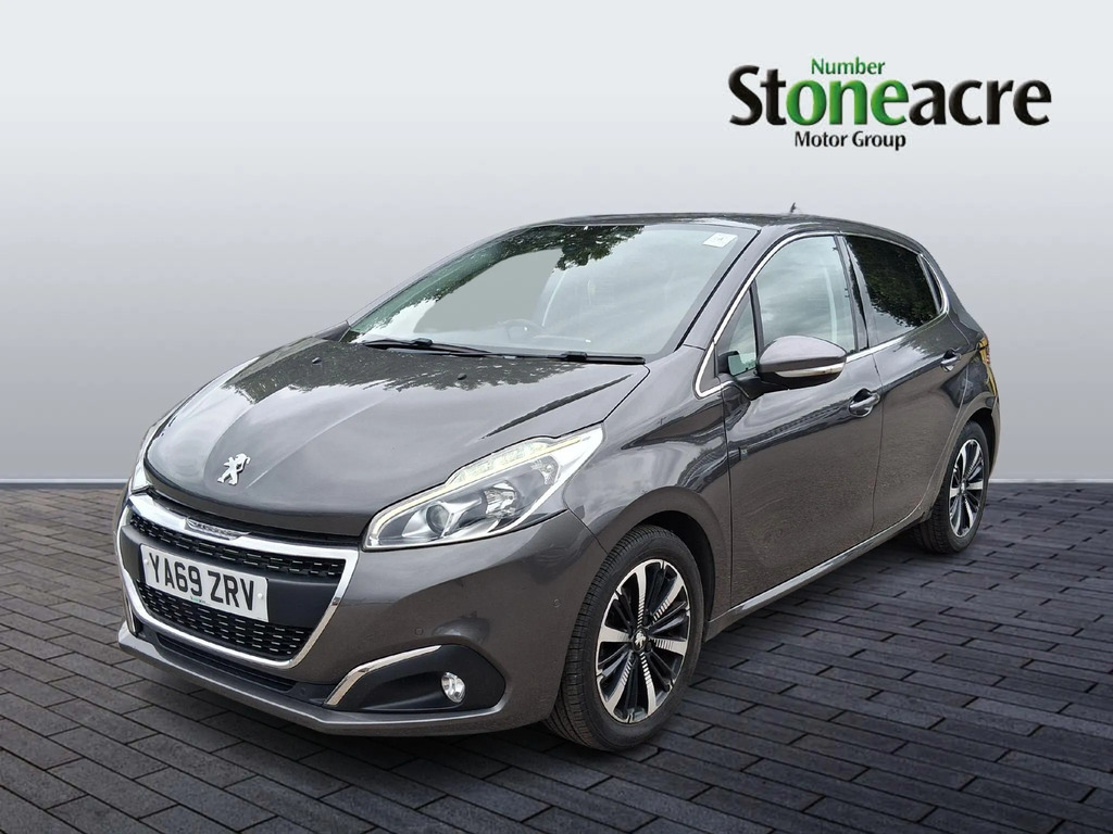 Peugeot 208 Tech Edition White #7