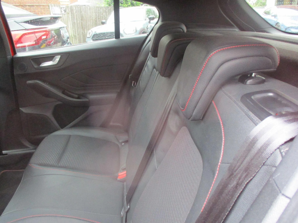Ford Focus 1.0 Ecoboost 125 St-line Grey #18