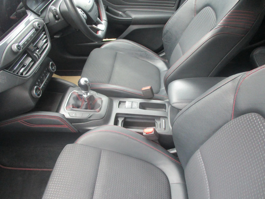 Ford Focus 1.0 Ecoboost 125 St-line Grey #38