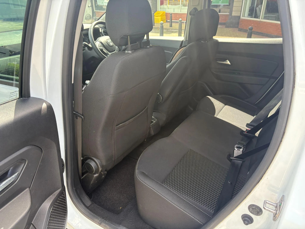 Dacia Duster Blue Dci Prestige 4X4 - 4 Wheel Drive - Satnav Beige #11