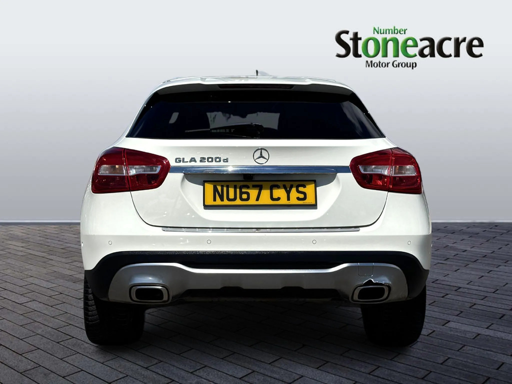 Mercedes-Benz GLA Class Gla 200D Sport Executive  #4