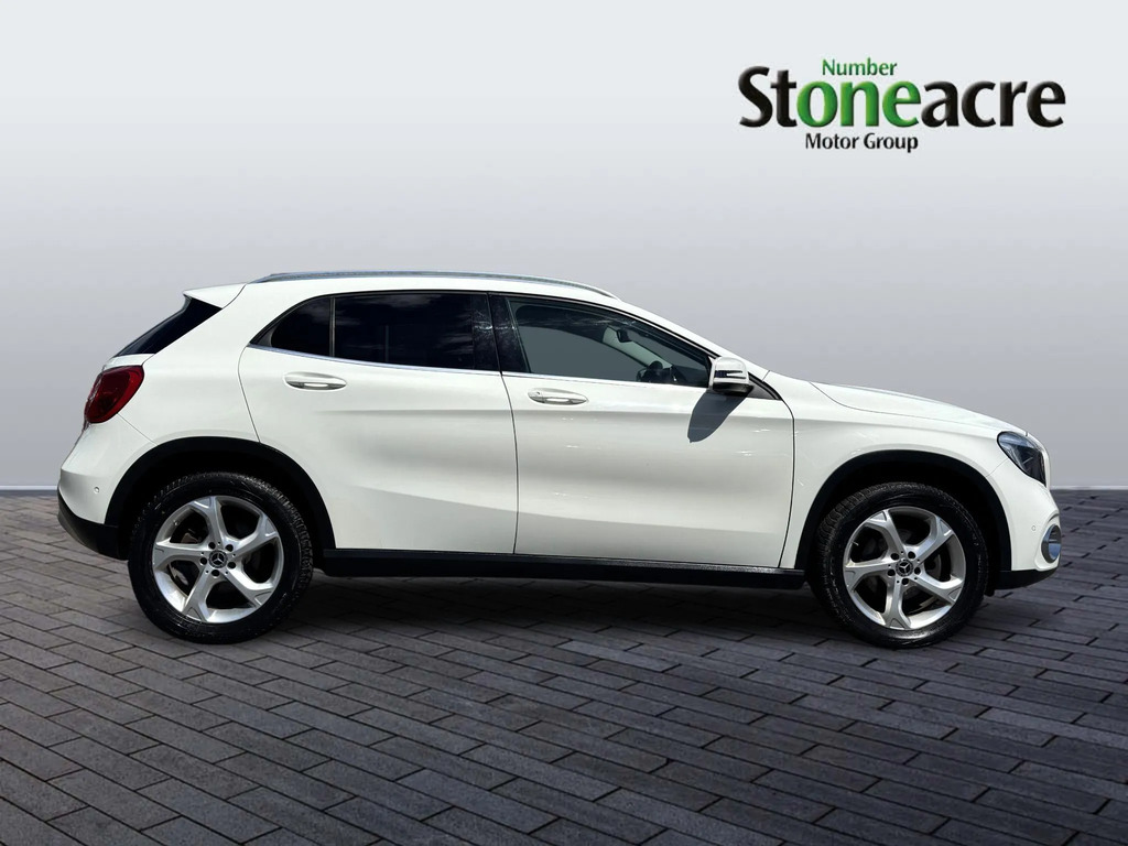 Mercedes-Benz GLA Class Gla 200D Sport Executive  #2