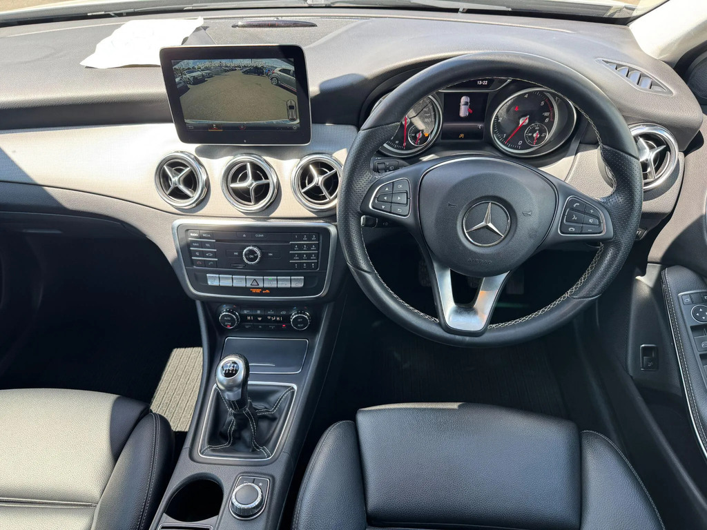 Mercedes-Benz GLA Class Gla 200 Se Executive D White #14