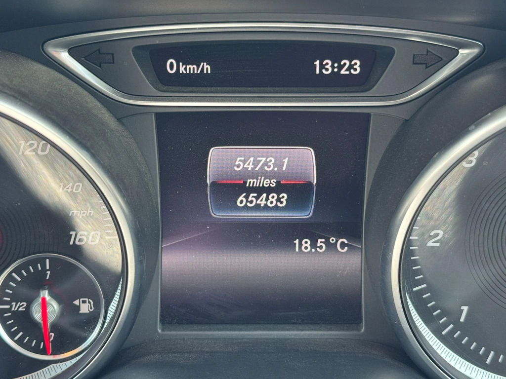 Mercedes-Benz GLA Class Gla 200 Se Executive D White #17