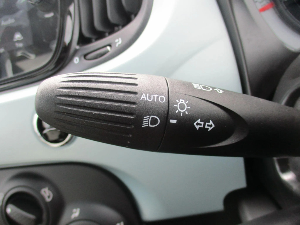 Fiat 500 Hatchback Blue #17