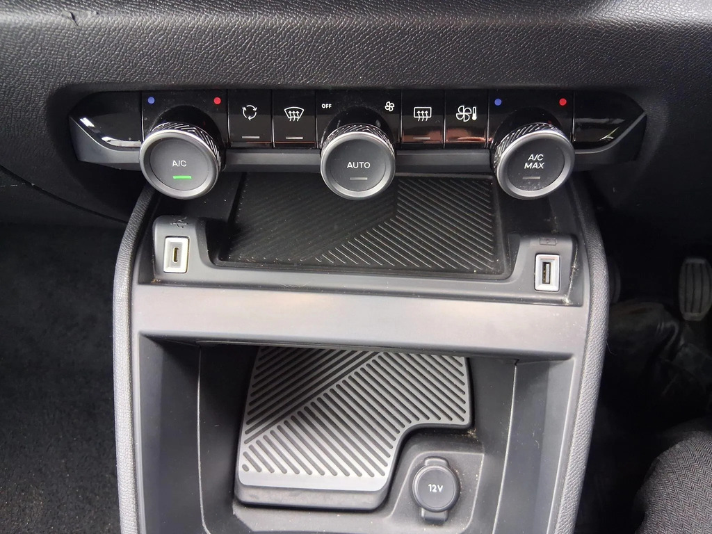 Citroen C4 1.2L Plus Black #25