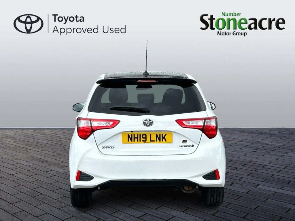 Toyota Yaris 1.5 Hybrid Gr-sport Cvt #4