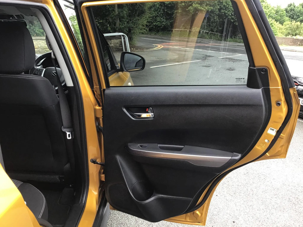 Suzuki Vitara Suv Black #20