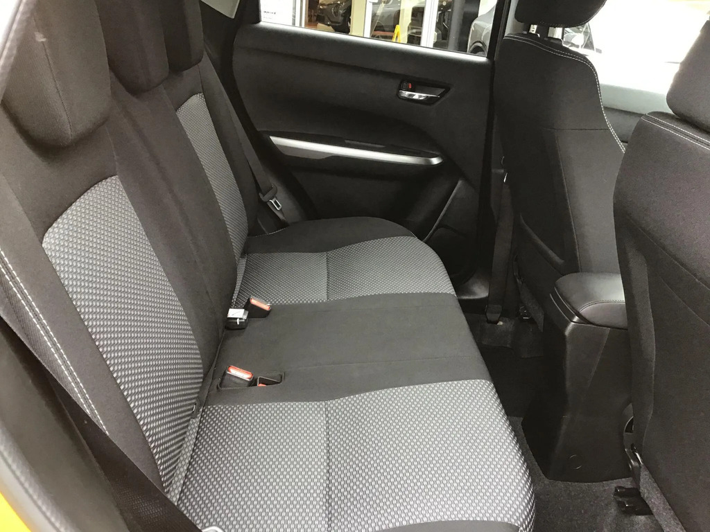 Suzuki Vitara Suv Black #9