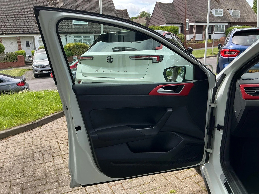 Volkswagen Polo Hatchback 1.0 Tsi Se 201969 Black #27