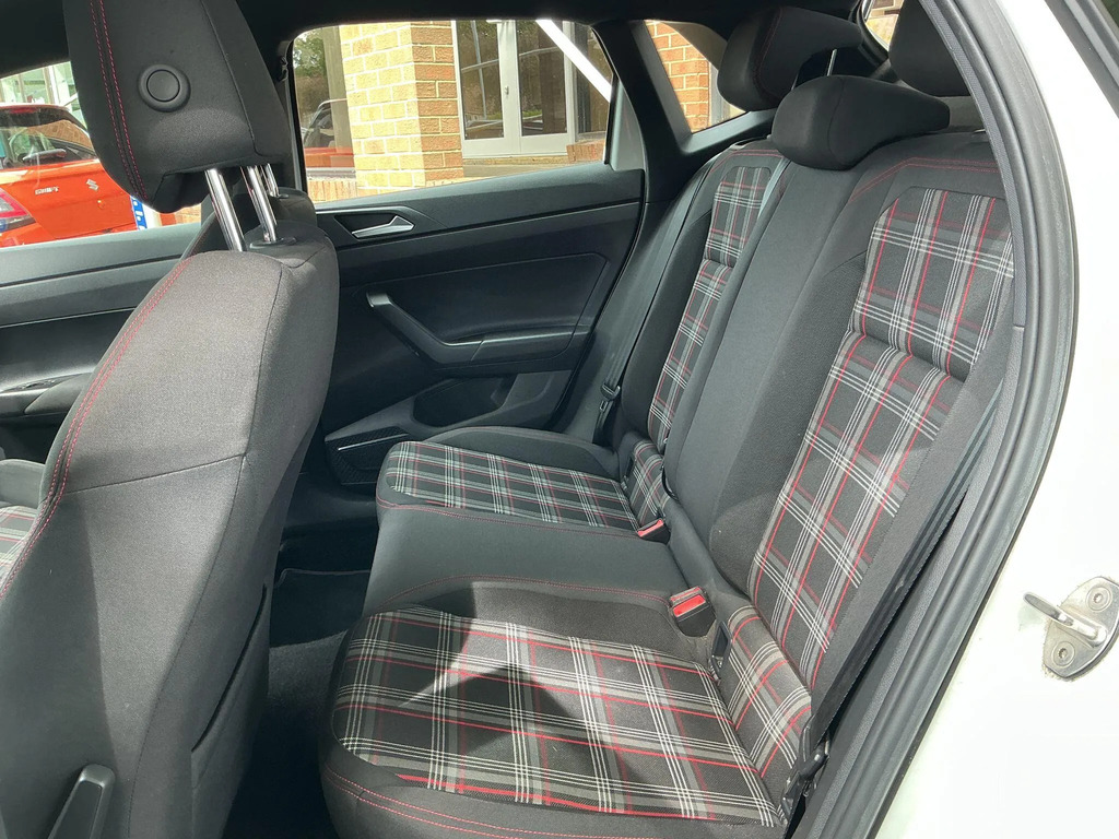 Volkswagen Polo Hatchback 1.0 Tsi Se 201969 Black #16