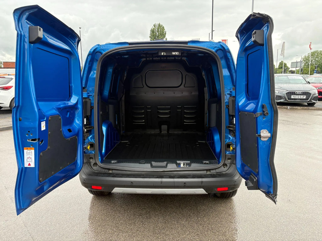 Ford Transit Courier Courier 1.0 Ecoboost 125Ps Limited Van Red #28