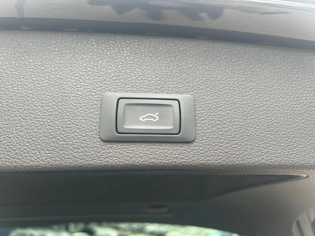 Audi Q2 30 Tfsi S Line Black #13