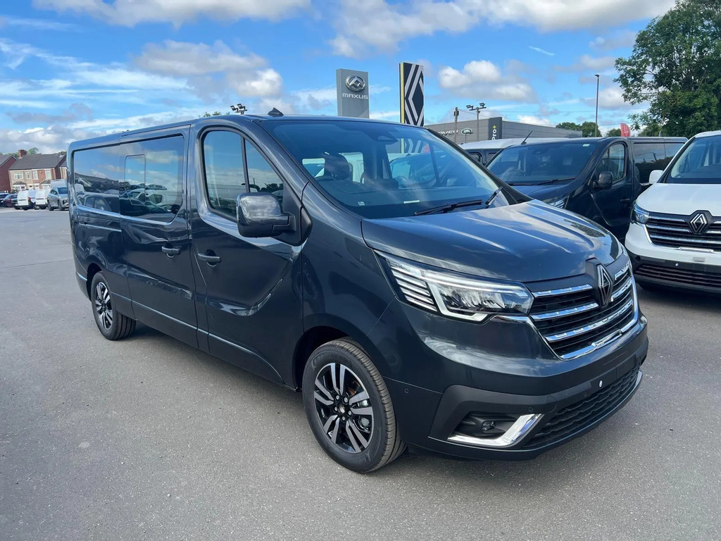 Renault Trafic 2.0 Dci Blue 30 Extra Sport Crew Van Lwb Euro 6 S