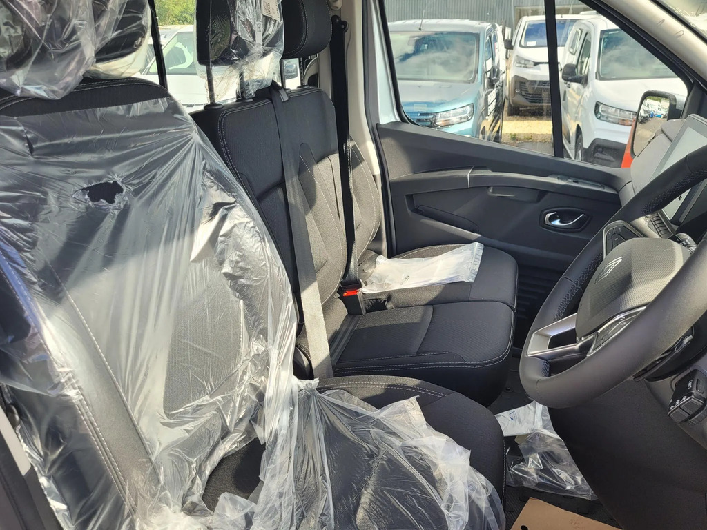 Renault Trafic 2.0 Dci Blue 30 Extra Sport Crew Van Lwb Euro 6 S #6