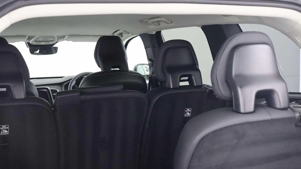 Volvo XC90 Plus Black #36