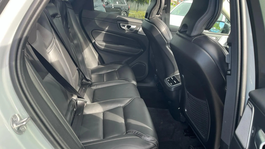 Volvo XC60 2.0 B5 Mhev Ultra Dark Awd Euro 6 Ss RV25VWX #6