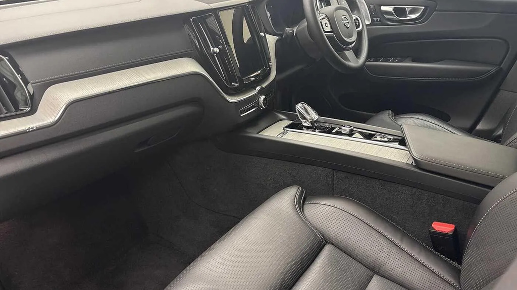 Volvo XC60 2.0 B5 Mhev Ultra Dark Awd Euro 6 Ss #6