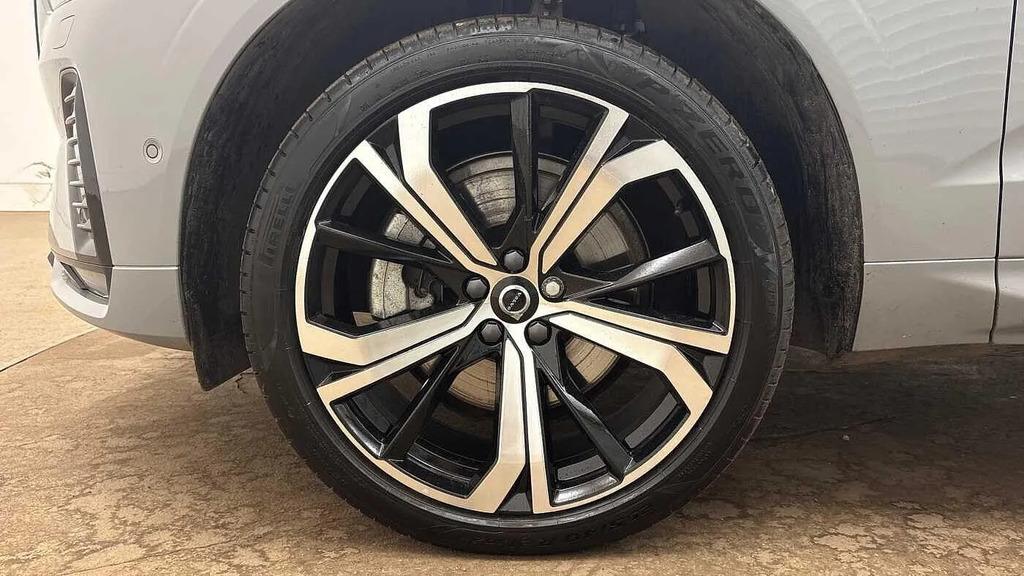 Volvo XC60 2.0 B5 Mhev Ultra Dark Awd Euro 6 Ss #4
