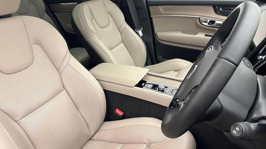 Volvo XC90 Plus Black #29