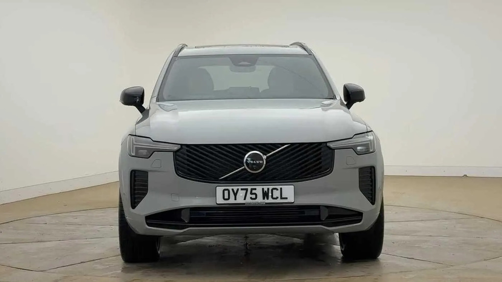 Volvo XC90 Plus Black #8