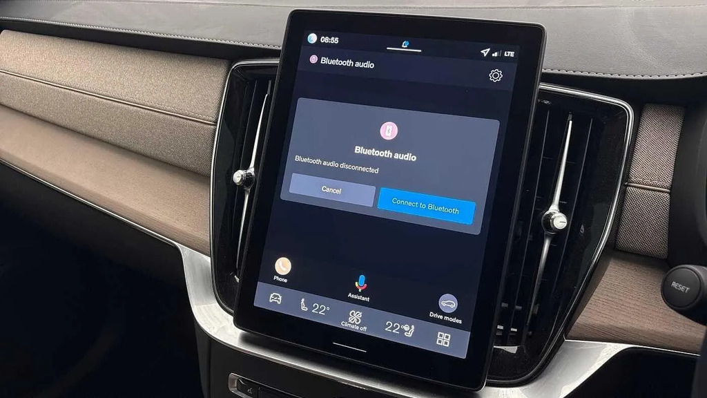 Volvo XC90 Plus Black #38