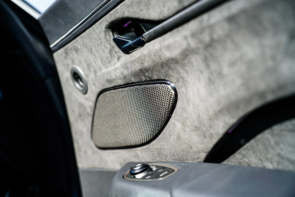 Aston Martin Vantage V8 2dr Auto Silver #16