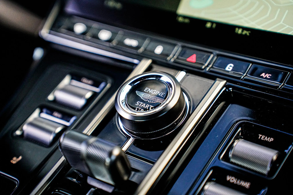 Aston Martin Vantage V8 2dr Auto Silver #23