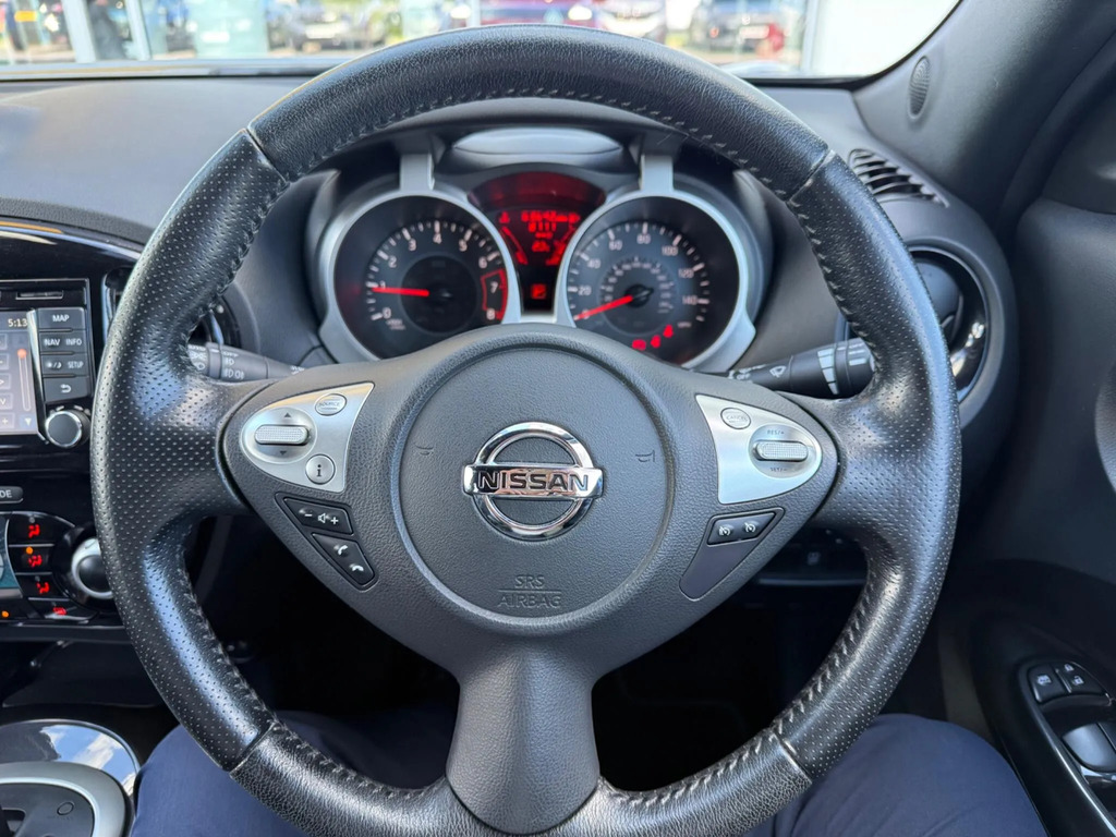 Nissan Juke Suv White #13