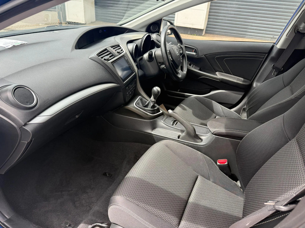 Honda Civic I-vtec S Hatchback Black #34