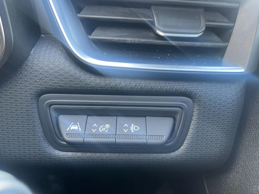 Renault Clio Clio Iconic Tce White #17